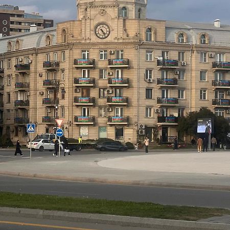 Boulevard Apartment With Sea View Баку Экстерьер фото